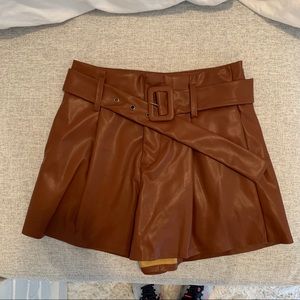 DO+BE leather shorts
